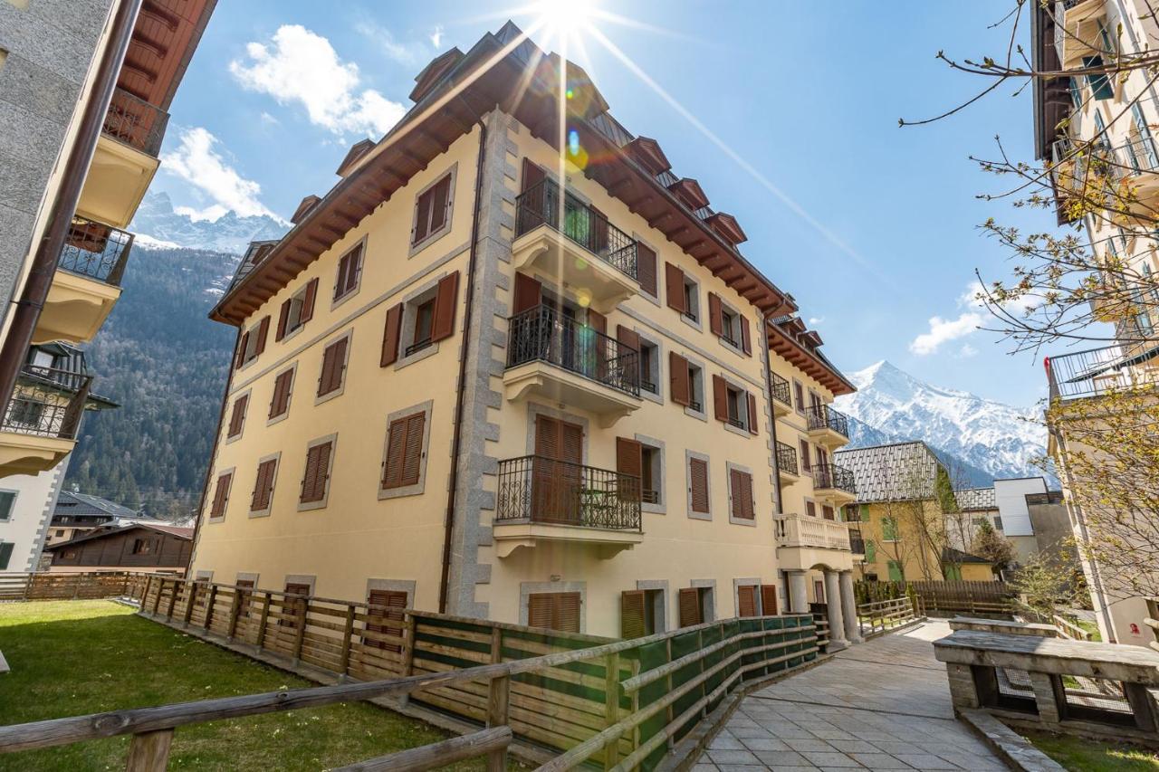 Apartment Alpes IV - Alpes Travel - Central Chamonix Exterior photo